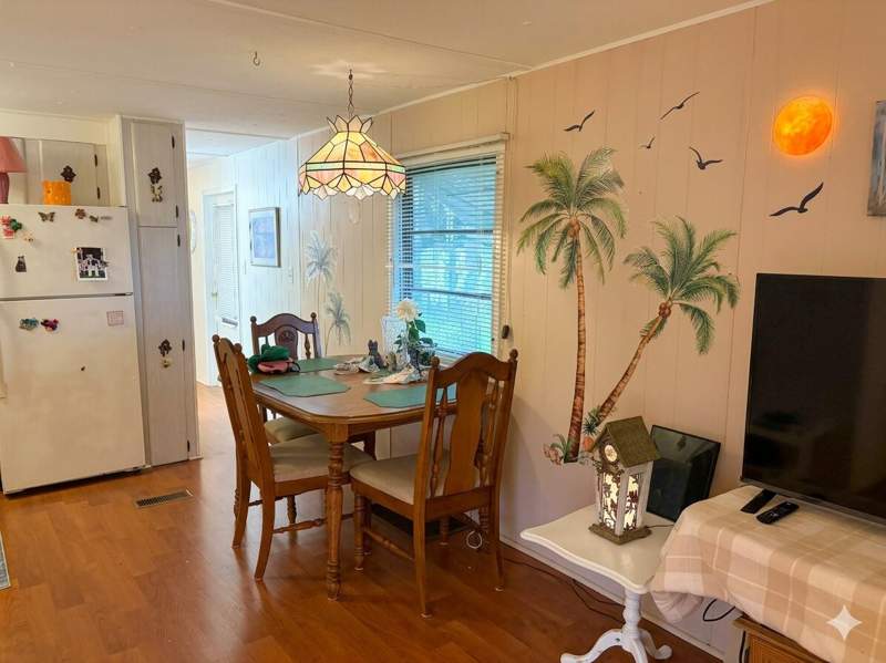 1 bedroom Mobile Home at 4084 Bougainvillea Road, Northern Pines Mobile Home Park 3, Boynton Beach — photo 5