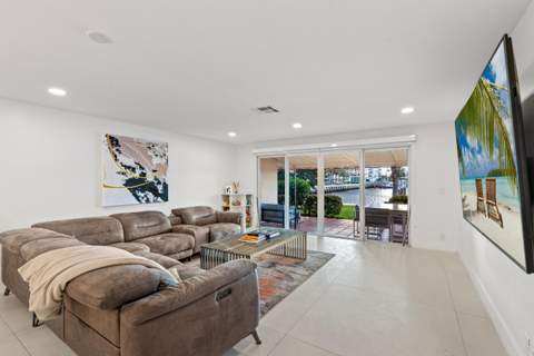 336 Venetian Drive #1, Delray Beach FL - photo 17 of 38