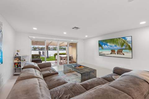 336 Venetian Drive #1, Delray Beach FL - photo 18 of 38