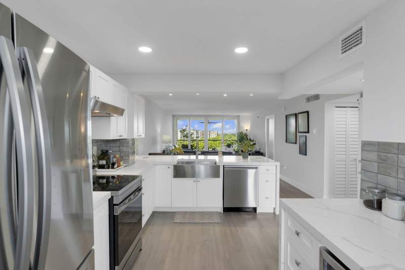 2 bedroom Condominium at 3940 Inverrary Boulevard #803-A, 18th Hole At Inverrary Condo, Lauderhill — photo 5