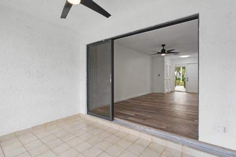 3405 Emerald Oaks Drive #207, Hollywood FL - photo 20 of 44