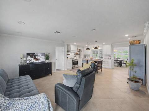 19732 Colorado Circle, Boca Raton FL - photo 6 of 36
