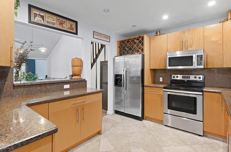 3 bedroom Townhouse at 2757 SW 2nd Street #2757, Homewood Lakes Sec C, Delray Beach — photo 3