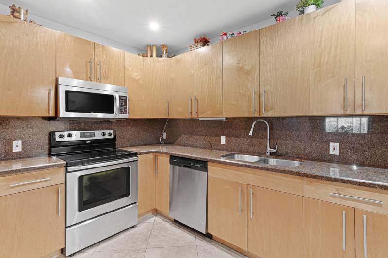 3 bedroom Townhouse at 2757 SW 2nd Street #2757, Homewood Lakes Sec C, Delray Beach — photo 5