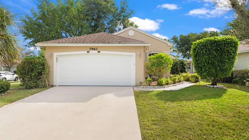 3 bedroom Single Family Residence at 7961 Mansfield Hollow Road, Pine Ridge At Delray Beach, Delray Beach — photo 5