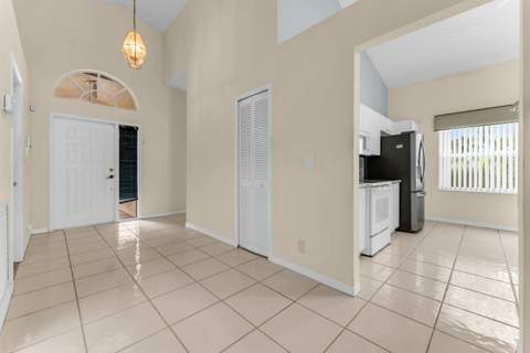 12910 Clifton, Boca Raton FL - photo 6 of 35