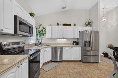 8058 Via Hacienda, Riviera Beach FL - photo 21 of 100