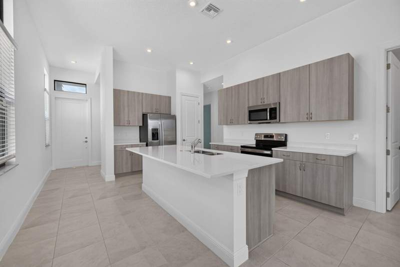4 bedroom Single Family Residence at 9148 SW Esule Way, Verano , Port St. Lucie — photo 4