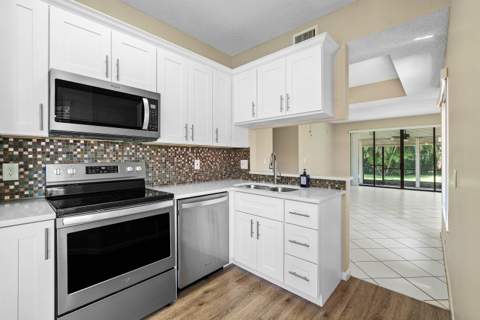 7685 Lexington Club Boulevard #B, Delray Beach FL - photo 19 of 43