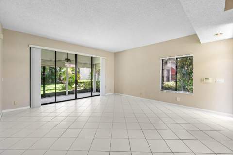 7685 Lexington Club Boulevard #B, Delray Beach FL - photo 7 of 43