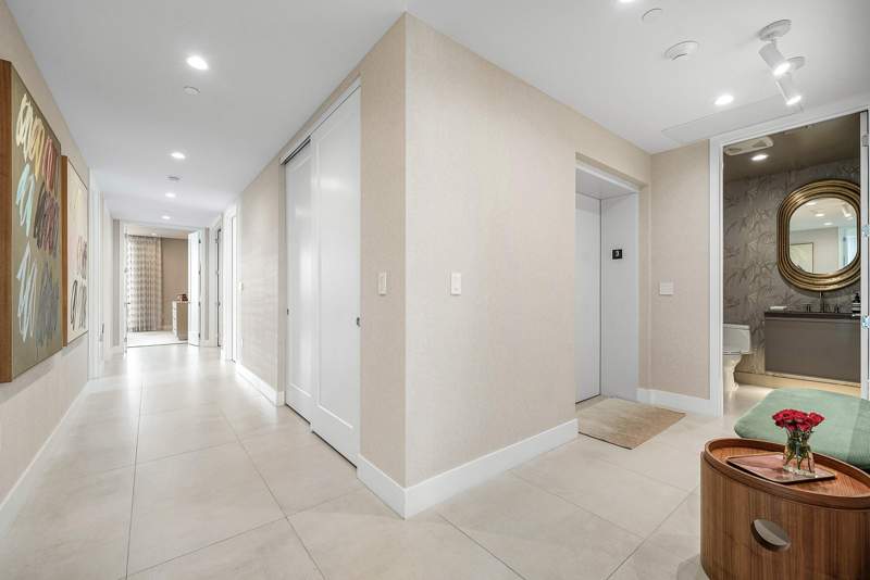 3 bedroom Condominium at 475 E Royal Palm Road #306, Royal Palm Residences Condo, Boca Raton — photo 2