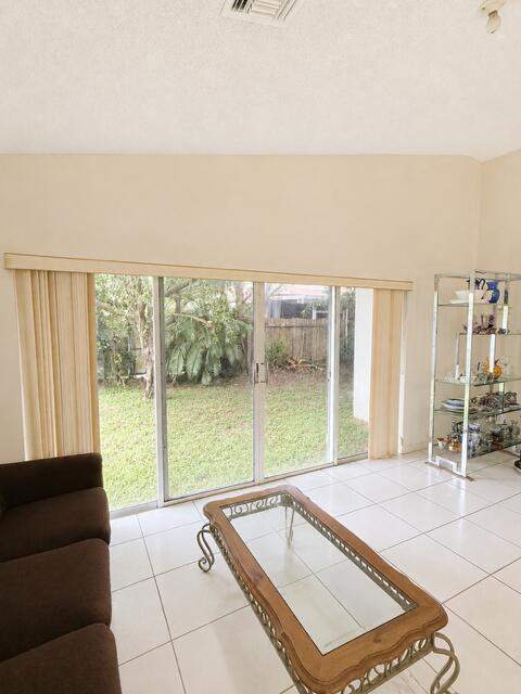13514 NW 7th Street, Plantation FL - photo 9 of 12