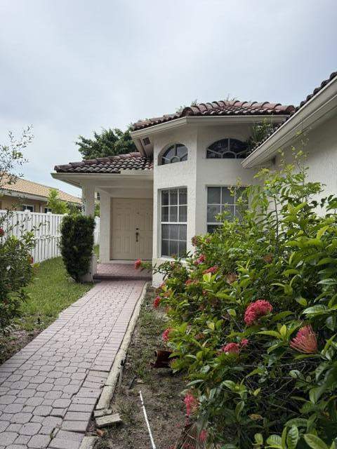 3 bedroom Single Family Residence at 13514 NW 7th Street, Sawgrass Village, Plantation — photo 3