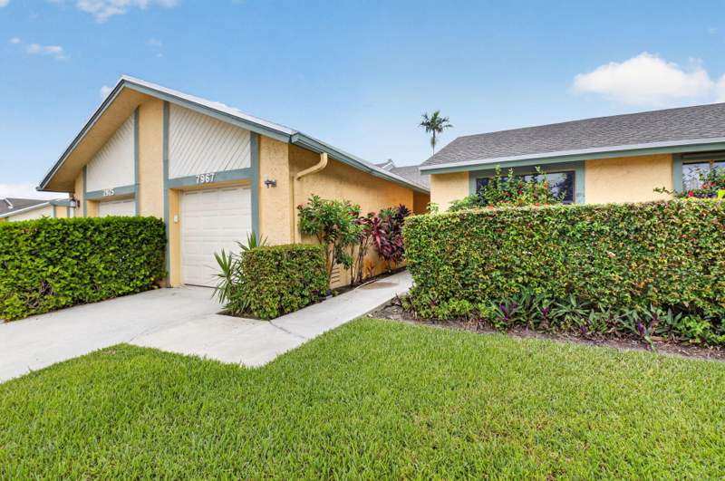 2 bedroom Villa at 7967 Little Lane, Boca Patio Vlg, Boca Raton — photo 3