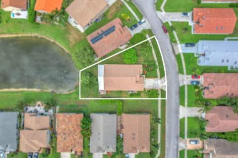8576 Windy Circle, Boynton Beach FL - photo 21 of 71