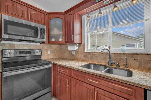 8576 Windy Circle, Boynton Beach FL - photo 24 of 71