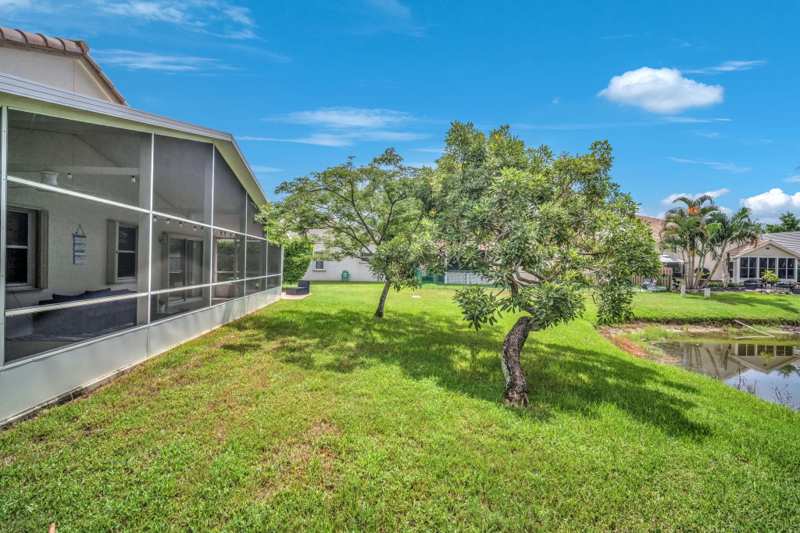 3 bedroom Single Family Residence at 8576 Windy Circle, Windchime Lakes, Boynton Beach — photo 1