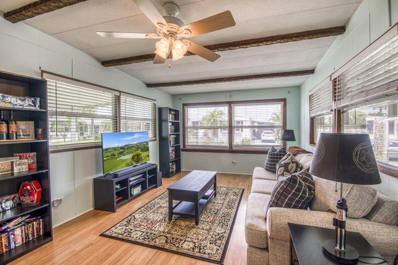 2 bedroom Mobile Home at 37011 Exuma Bay, Jamaica Bay, Boynton Beach — photo 5