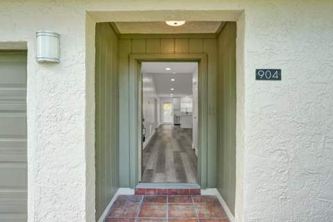 904 NW 51st Street, Deerfield Beach FL - photo 9 of 62
