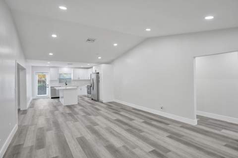 904 NW 51st Street, Deerfield Beach FL - photo 12 of 62