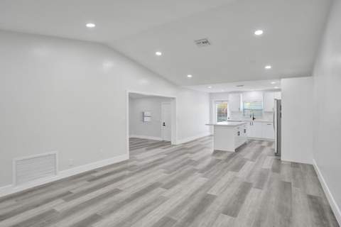 904 NW 51st Street, Deerfield Beach FL - photo 14 of 62