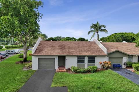 904 NW 51st Street, Deerfield Beach FL - photo 7 of 62