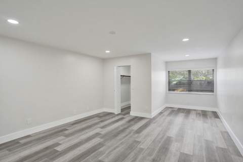 904 NW 51st Street, Deerfield Beach FL - photo 11 of 62