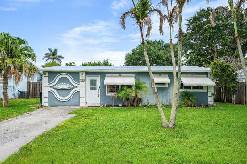3 bedroom Single Family Residence at 5709 SE Indigo Avenue, Hibiscus Park, Stuart — photo 1