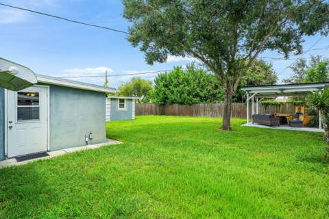 5709 SE Indigo Avenue, Stuart FL - photo 23 of 30