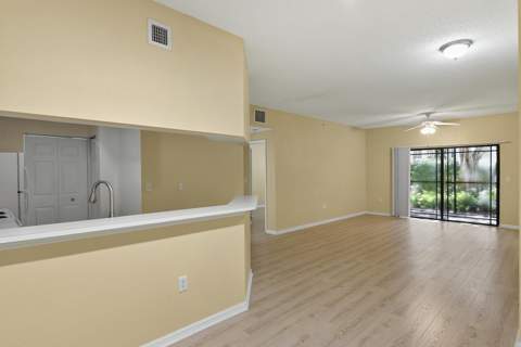 2730 Anzio Court #108, Palm Beach Gardens FL - photo 11 of 32
