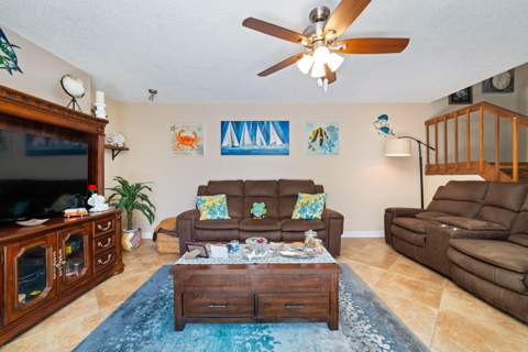 1704 Forest Lakes Circle #A, West Palm Beach FL - photo 11 of 35