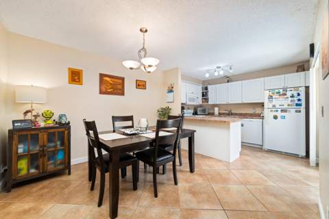1704 Forest Lakes Circle #A, West Palm Beach FL - photo 12 of 35