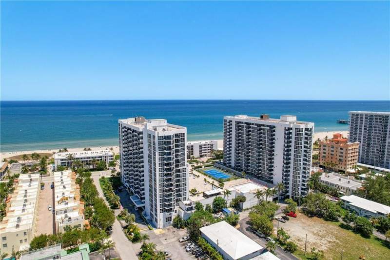 2 bedroom Condominium at 531 N Ocean Boulevard #1207, Silver Thatch Atlantic Plaza, Pompano Beach — photo 3