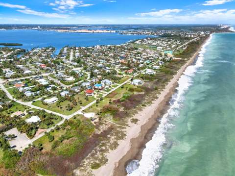 1902 Mimosa Avenue, Fort Pierce FL - photo 11 of 61