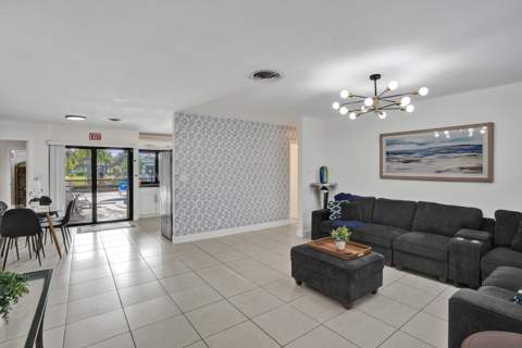 3672 NW 18th Avenue, Oakland Park FL - photo 12 of 56