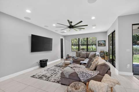 7174 Villamar Way, Lake Worth FL - photo 6 of 57