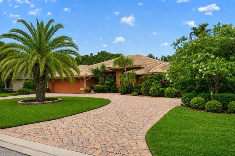 4 bedroom Single Family Residence at 1180 SW Mirror Lake Cove, Country Club Estates Parcel 8 Phase 1, Port St. Lucie — photo 2