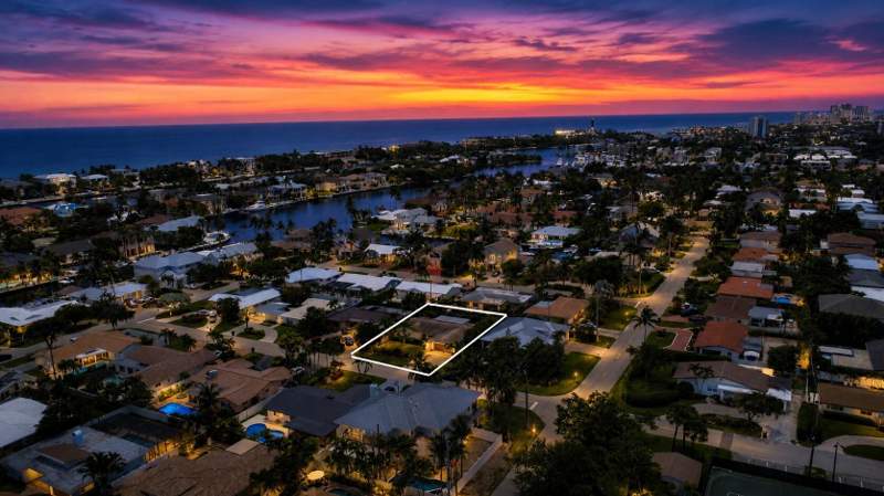 3 bedroom Single Family Residence at 2832 NE 34th Street, Lake Placid, Lighthouse Point — photo 5