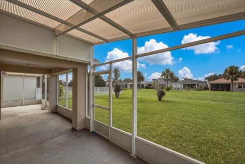 401 SW Lake Forest Way, FL - photo 23 of 36