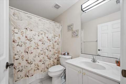 401 SW Lake Forest Way, FL - photo 16 of 36