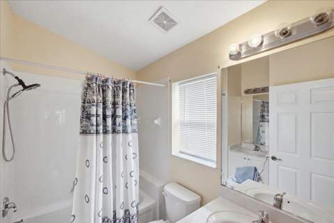 401 SW Lake Forest Way, FL - photo 19 of 36
