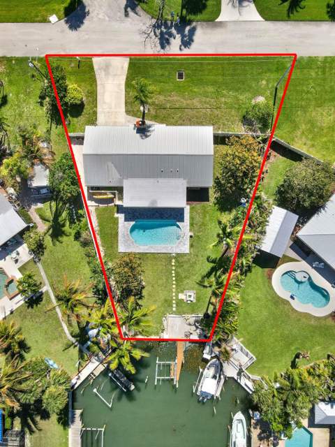 1902 Mimosa Avenue, Fort Pierce FL - photo 14 of 61