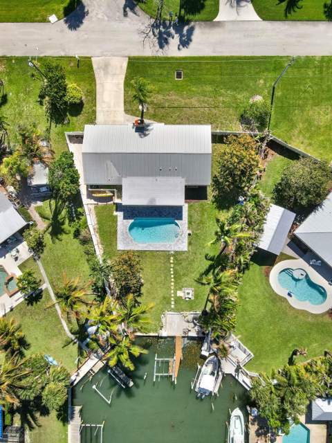 1902 Mimosa Avenue, Fort Pierce FL - photo 13 of 61