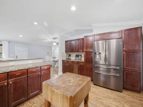 5418 Club Circle, Haverhill FL - photo 9 of 33