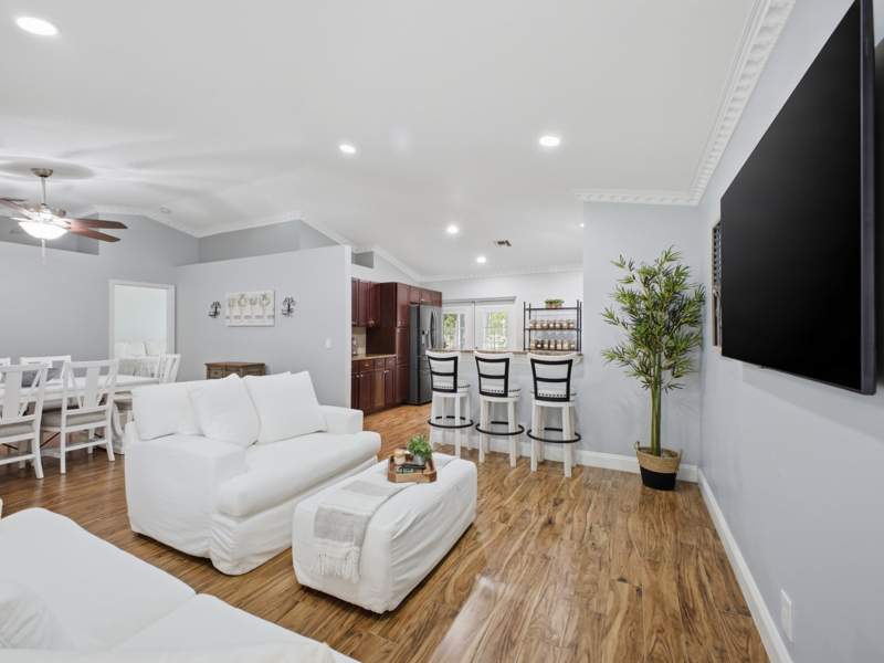 3 bedroom Single Family Residence at 5418 Club Circle, Club Road Estates, Haverhill — photo 5