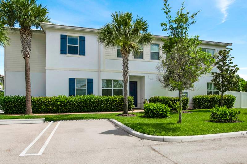 3 bedroom Townhouse at 50 Palm Lane, Park Central At Cypress Key, Royal Palm Beach — photo 2