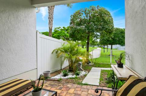 50 Palm Lane, Royal Palm Beach FL - photo 6 of 45