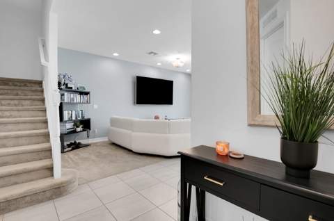 50 Palm Lane, Royal Palm Beach FL - photo 10 of 45
