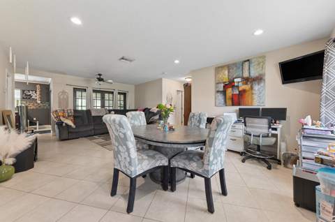 415 SW 7th Court, Boynton Beach FL - photo 13 of 33