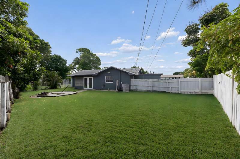 3 bedroom Single Family Residence at 415 SW 7th Court, Fern Ridge, Boynton Beach — photo 5
